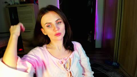 Snapshot of nicky_weekends chatting on 5, 2, 2025 Nicky Weekends online show from 5, 2, 2025