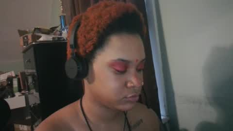 nickythehawtie online show from 18, 2, 2026