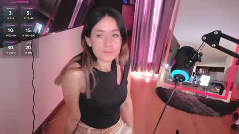 Snapshot of nickywindsor chatting on 26, 9, 2025 Nicky online show from 26, 9, 2025