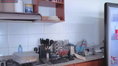 Snapshot of nickywindsor chatting on 28, 9, 2025 Nicky online show from 28, 9, 2025