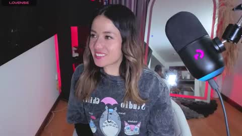 Snapshot of nickywindsor chatting on 29, 9, 2025 Nicky online show from 29, 9, 2025