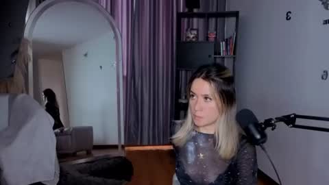 Snapshot of nickywindsor chatting on 10, 7, 2026 Nicky online show from 10, 7, 2026