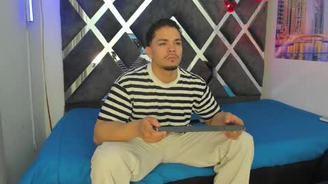 nico_blaze7 online show from 18, 11, 2025