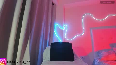 Snapshot of nico_rivera chatting on 17, 12, 2025 Nicolas online show from 17, 12, 2025