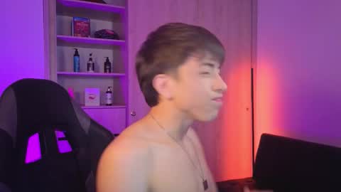 Nicolas online show from 12, 11, 2025