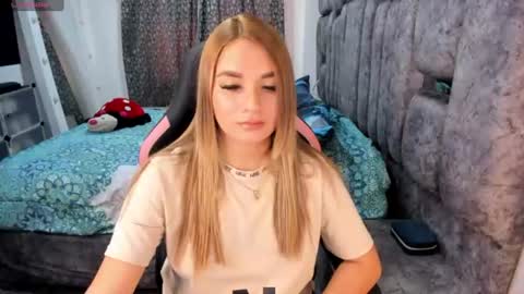 YuliEM online show from 10, 7, 2026