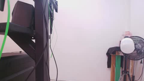 Snapshot of nicol_ferrer chatting on 22, 12, 2024 Nicol online show from 22, 12, 2024