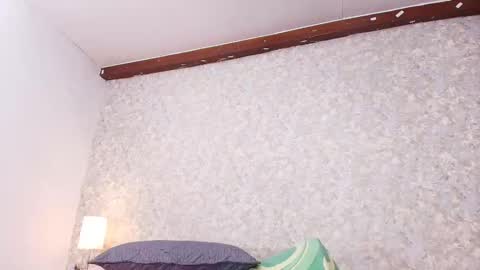 Snapshot of nicol_ferrer chatting on 7, 10, 2025 Nicol online show from 7, 10, 2025