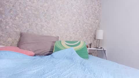 Snapshot of nicol_ferrer chatting on 11, 11, 2025 Nicol online show from 11, 11, 2025