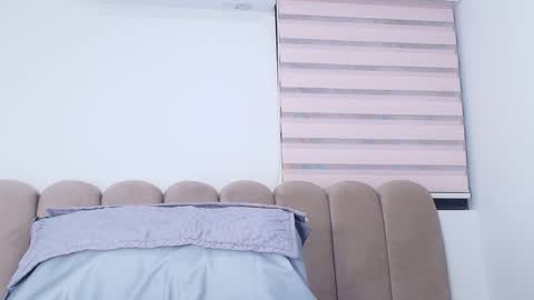 Snapshot of nicol_ferrer chatting on 18, 12, 2025 Nicol online show from 18, 12, 2025