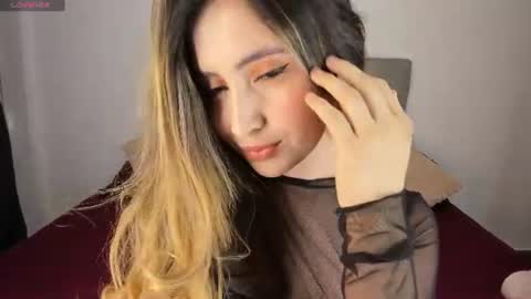 Snapshot of nicol_swift_ chatting on 4, 8, 2026 Nicol online show from 4, 8, 2026