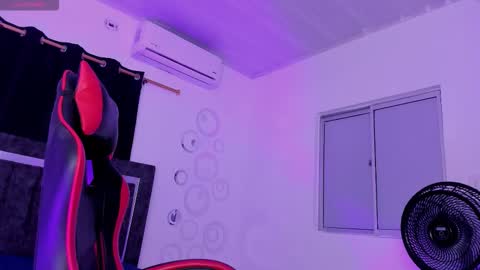 Nicol online show from 28, 9, 2025