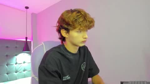 nicolasferrer18 online show from 3, 11, 2025