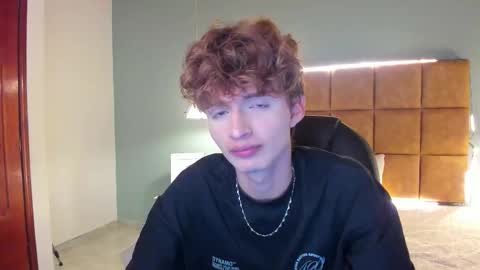 nicolasferrer18 online show from 7, 11, 2025