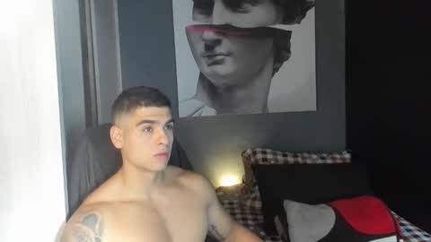 Snapshot of nicolasmuscle chatting on 23, 11, 2025 Andres online show from 23, 11, 2025