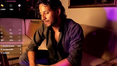 nicolasrodrii online show from 21, 1, 2025