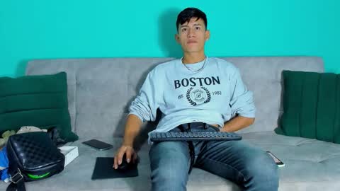 nicolastorres__ online show from 23, 10, 2025