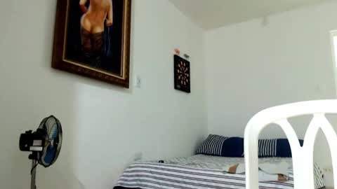 Snapshot of nicolay_74 chatting on 5, 12, 2025 Nicolay online show from 5, 12, 2025