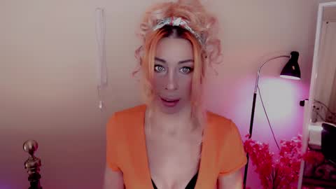 Nicole online show from 16, 1, 2025