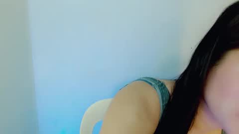 nicole_kiss01 online show from 26, 2, 2025