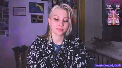 Snapshot of nicole_matt chatting on 14, 12, 2025 Nicole online show from 14, 12, 2025