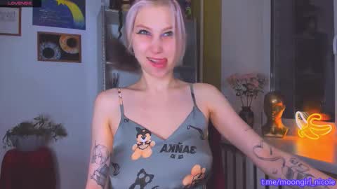 Snapshot of nicole_matt chatting on 9, 1, 2026 Nicole online show from 9, 1, 2026