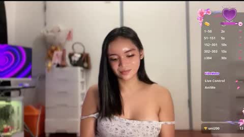 NICOLE online show from 4, 10, 2025