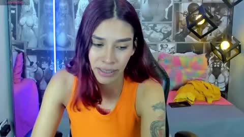 Snapshot of nicolee_angels chatting on 31, 12, 2024 N i c o l e online show from 31, 12, 2024