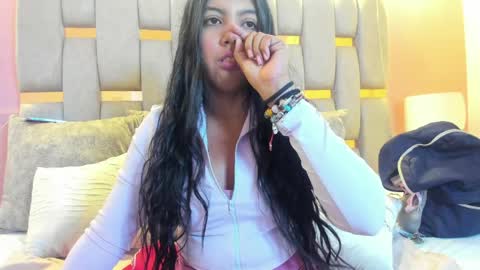 Snapshot of nicolee_fisherr chatting on 10, 4, 2026 nicolee_fisherr online show from 10, 4, 2026