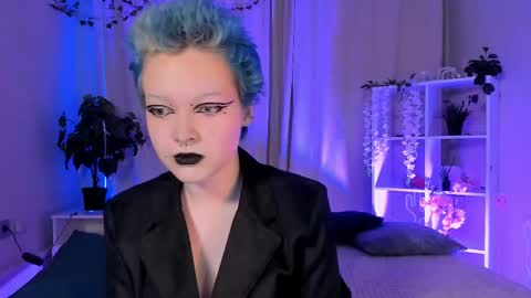 Snapshot of nicolefloret chatting on 12, 12, 2024 Nicole online show from 12, 12, 2024