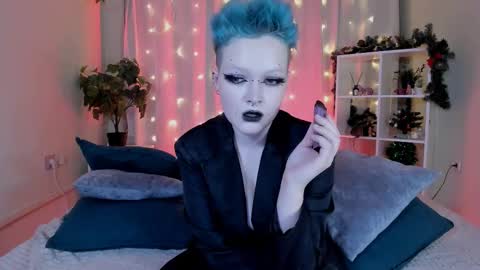 Snapshot of nicolefloret chatting on 22, 12, 2024 Nicole online show from 22, 12, 2024