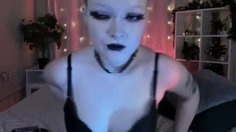 Snapshot of nicolefloret chatting on 23, 12, 2024 Nicole online show from 23, 12, 2024