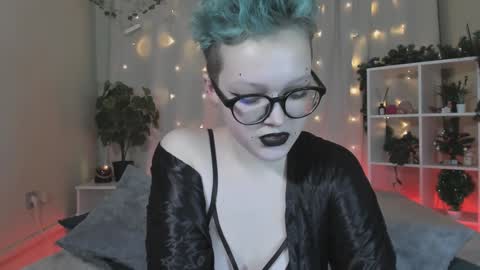 Snapshot of nicolefloret chatting on 9, 1, 2025 Nicole online show from 9, 1, 2025