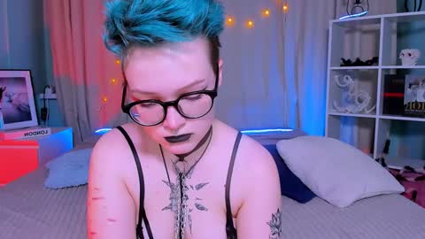 Snapshot of nicolefloret chatting on 23, 1, 2025 Nicole online show from 23, 1, 2025