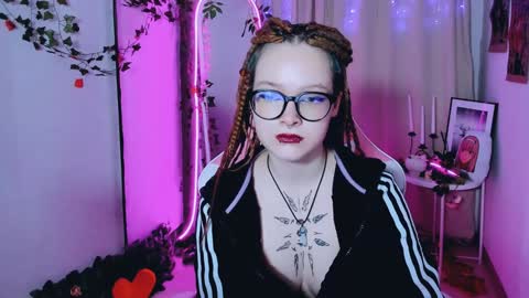 Snapshot of nicolefloret chatting on 6, 2, 2025 Nicole online show from 6, 2, 2025