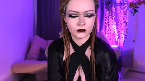 Snapshot of nicolefloret chatting on 12, 3, 2025 Nicole online show from 12, 3, 2025