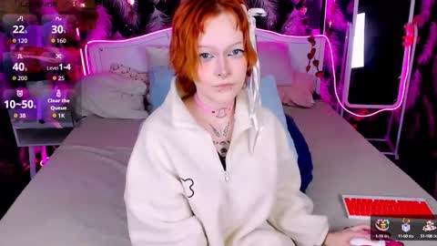 Snapshot of nicolefloret chatting on 25, 9, 2025 Nicole online show from 25, 9, 2025