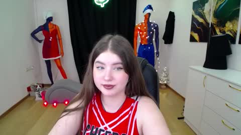 nicolefoxery online show from 16, 1, 2025