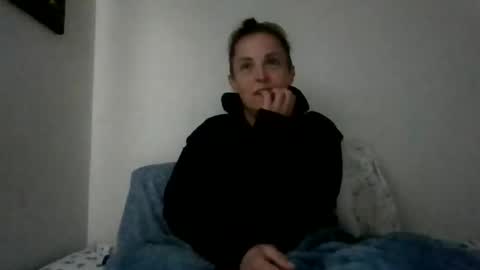 Nicole online show from 16, 3, 2026