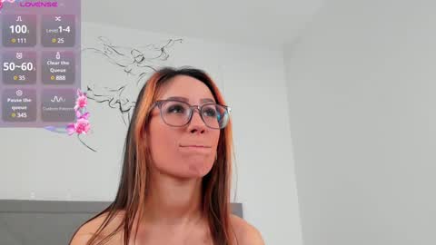 Snapshot of nicoleirisxxx chatting on 12, 3, 2025 nicoleirisxxx online show from 12, 3, 2025