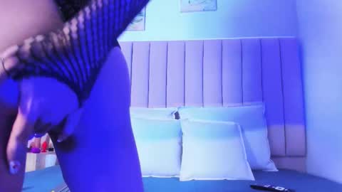 Snapshot of nicolemadrird chatting on 11, 11, 2025 nicolemadrird online show from 11, 11, 2025