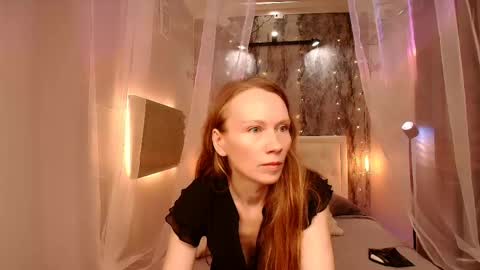 Snapshot of nicolemiless chatting on 3, 5, 2026 Nicole online show from 3, 5, 2026