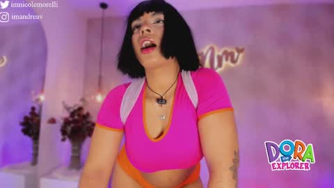 Snapshot of nicolemorelli2 chatting on 11, 9, 2025 Andrea give it a thumbs up please its important online show from 11, 9, 2025