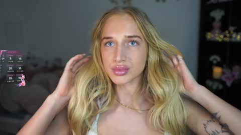 nicolette__shea_ online show from 8, 1, 2025