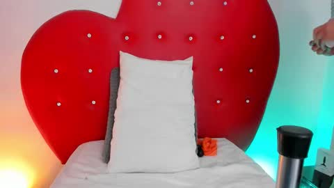 nicolette online show from 7, 1, 2026