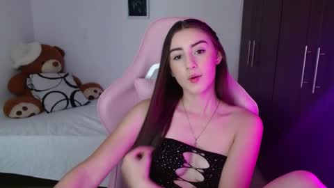 nicoll_28 online show from 26, 10, 2025