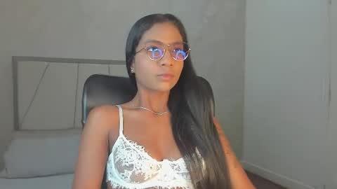 Nicol  online show from 23, 4, 2026