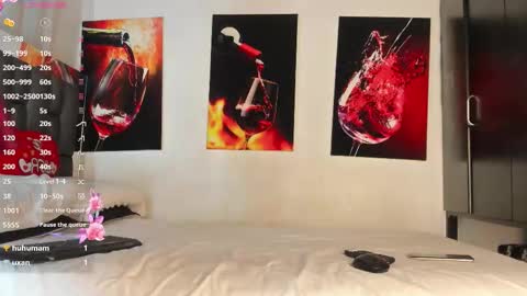 nicolle_hanks1 online show from 30, 10, 2025