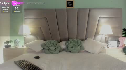 Snapshot of nicolle_mays chatting on 7, 1, 2025 Nicolle Mays online show from 7, 1, 2025