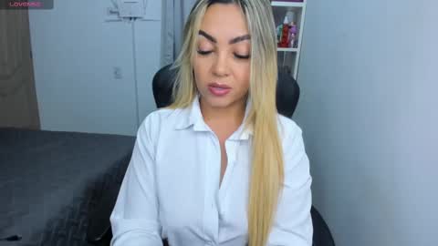 Snapshot of nicolporto chatting on 16, 9, 2025 Nicol online show from 16, 9, 2025